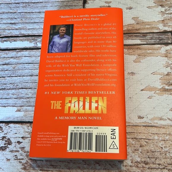The Fallen: A Memory Man Novel - Picture 3 of 3